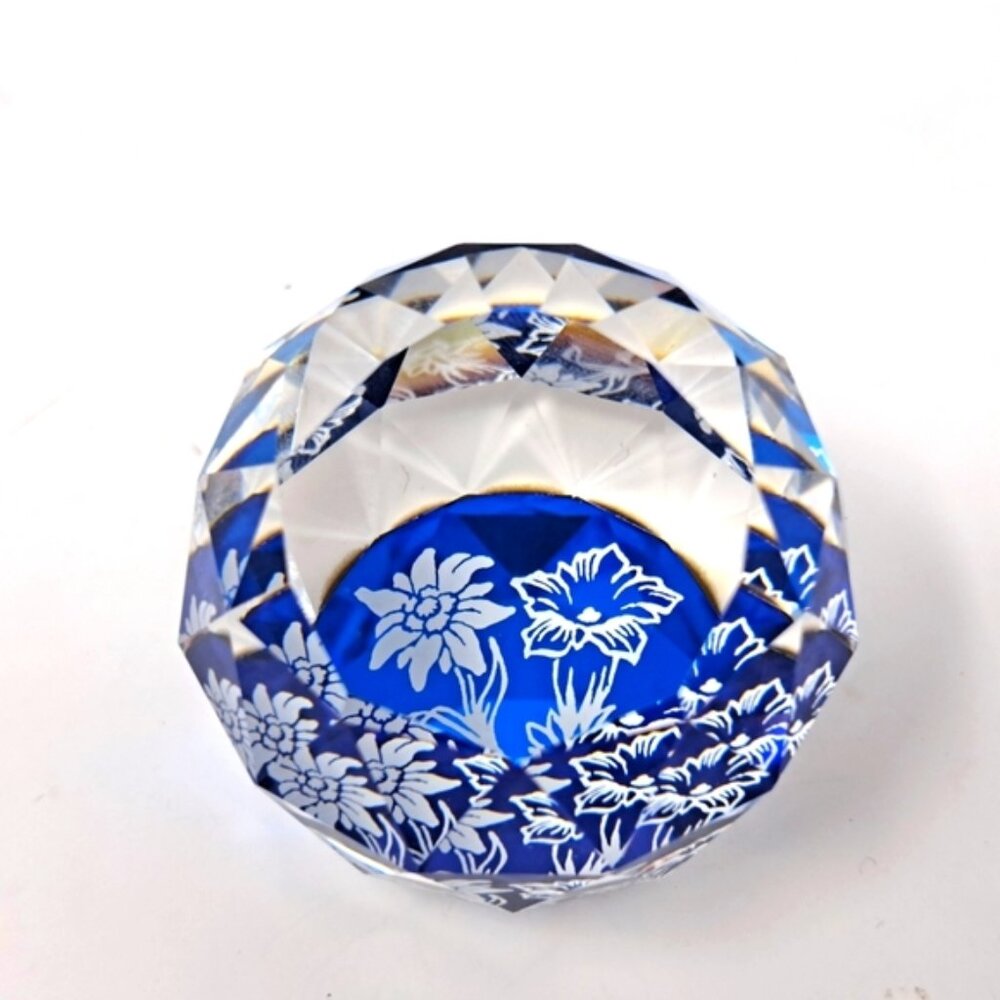 Crystal Paper Weight Blue Bottom White Flowers